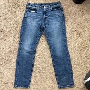 Lucky Brand Men's Athlectic Fit Blue Jeans